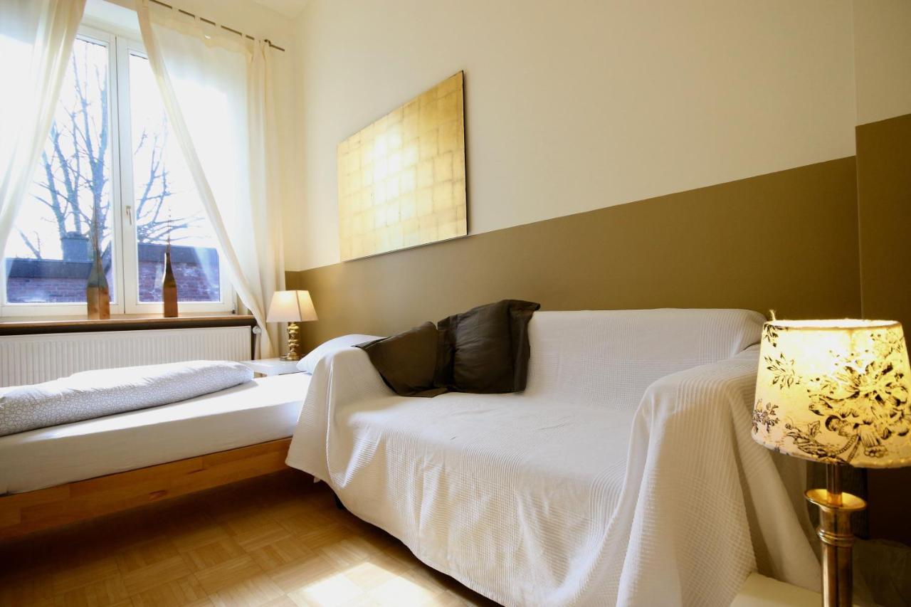 Moderne Studio Apartments Und 4 Zimmer Wohnungen In Oberhausen, Ideal Fuer Geschaeftsreisende Und Monteure Esterno foto