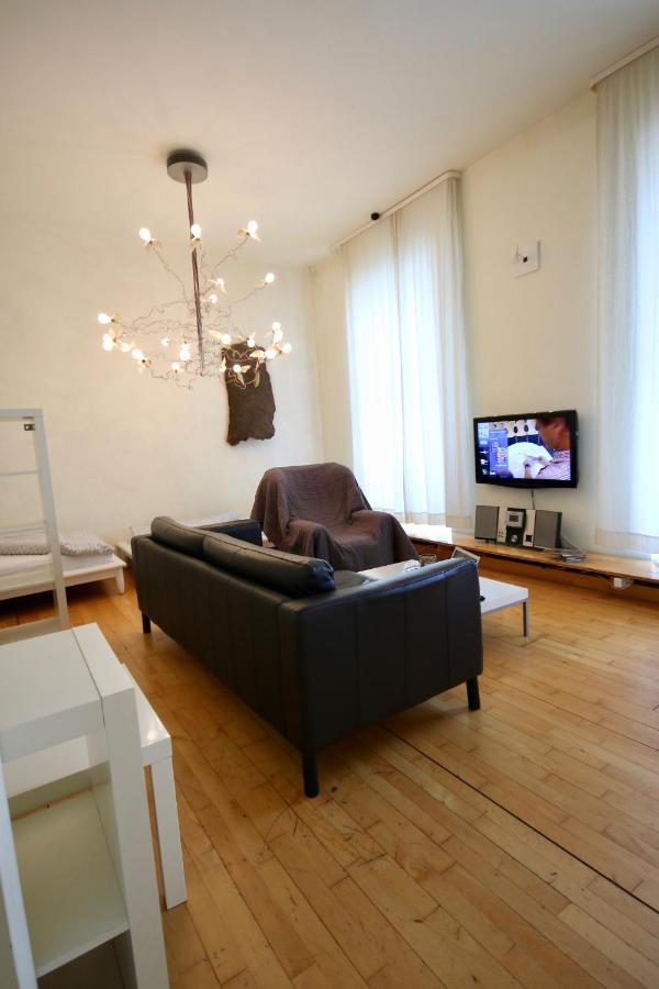 Moderne Studio Apartments Und 4 Zimmer Wohnungen In Oberhausen, Ideal Fuer Geschaeftsreisende Und Monteure Esterno foto